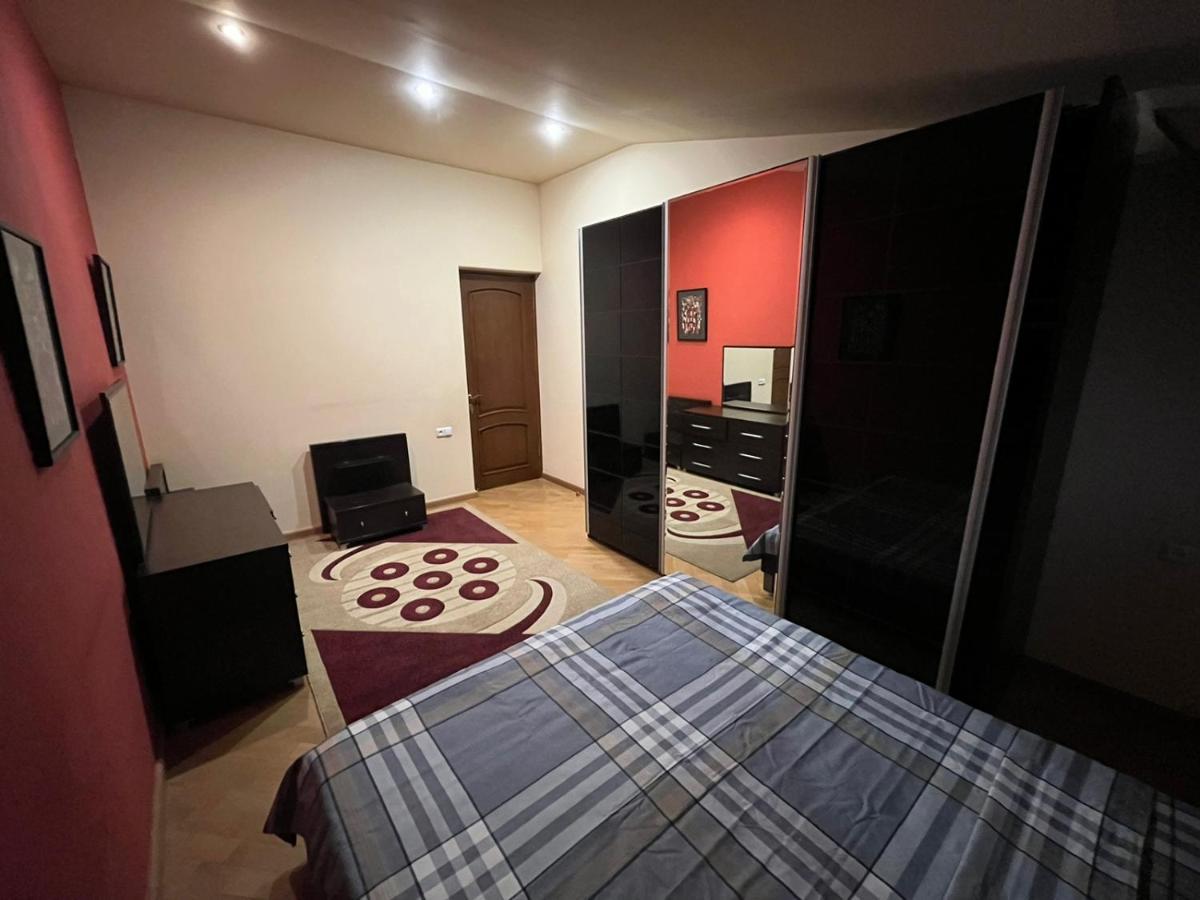 Amigo Guest House Ереван Экстерьер фото
